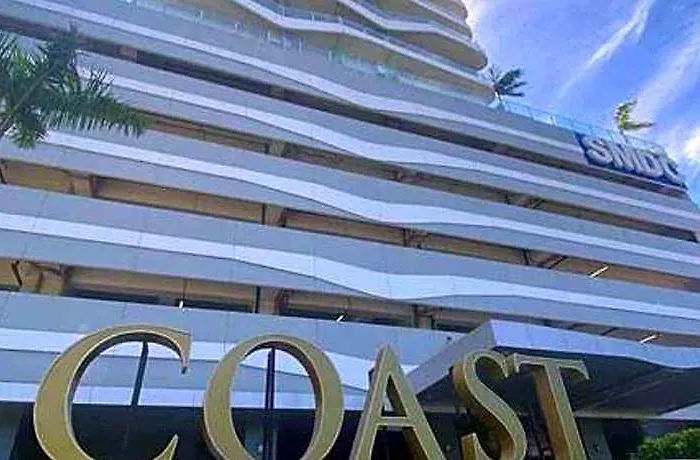 Coast Residences Near Ccp Picc Hotel Manila