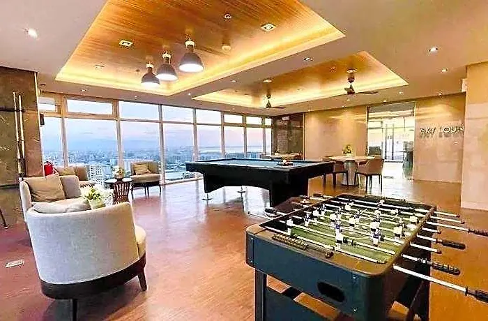 Hotel Coast Residences Near Ccp Picc Manila